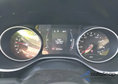 2021 Jeep Compass Latitude 4X4 from USA, damaged, VIN 3C4NJDBB9MT560746